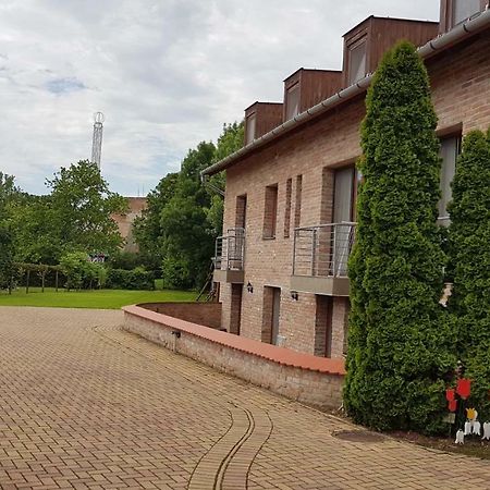 Gyulai Fuerdoe Apartman Exterior photo
