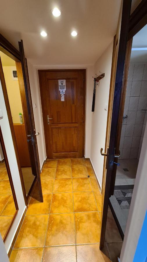 Gyulai Fuerdoe Apartman Exterior photo